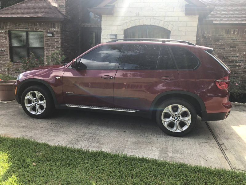 Illustration for article titled At $13,500, Could This 2012 BMW X5 xDrive 35d Get You To Lean Its Way?